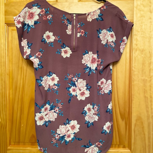 Floral Blouse - Picture 3 of 3